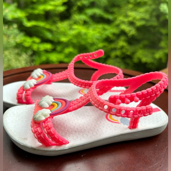 Rainbow Rubber Sandals | Toddler Size 8 US 🌈 - Picture 5 of 7